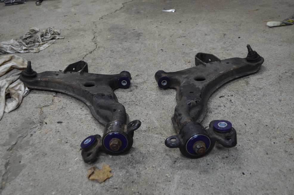 First gen SuperPro control arm polyurethane bushing rebuild 3000GT